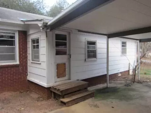 116 Tyson St, Williamston, SC 29697 photo 3