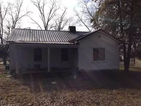 807 E Main St, Seneca, SC 29678 photo 3