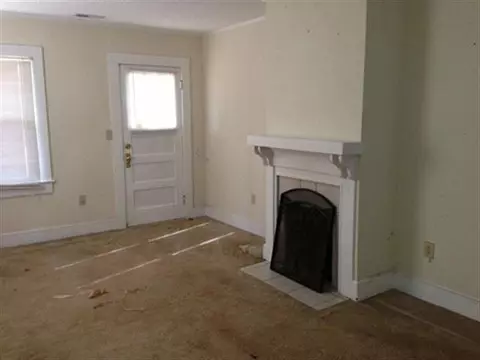 807 E Main St, Seneca, SC 29678 photo 6