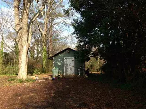 807 E Main St, Seneca, SC 29678 photo 4