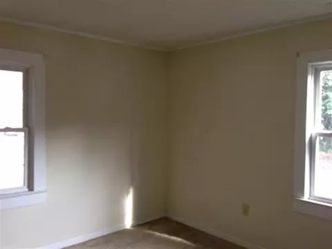 807 E Main St, Seneca, SC 29678 photo 8