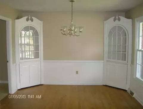 208 Meadow Ln, Easley, SC 29642 photo 4