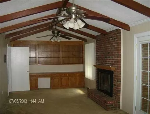 208 Meadow Ln, Easley, SC 29642 photo 9