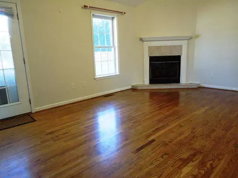 102 Larkspur, Pendleton, SC 29670 photo 3
