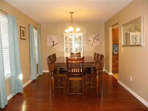 127 Mediterranean Ave, Anderson, SC 29621 photo 2