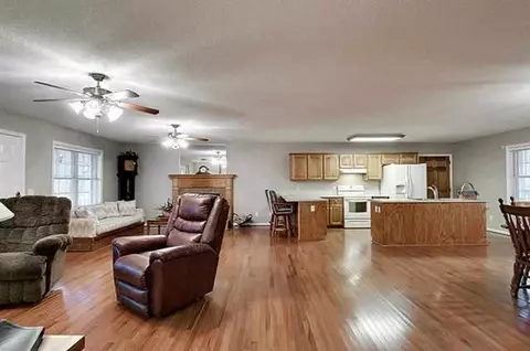 200 Sun Blvd, Easley, SC 29642 photo 6