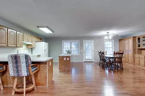 200 Sun Blvd, Easley, SC 29642 photo 11
