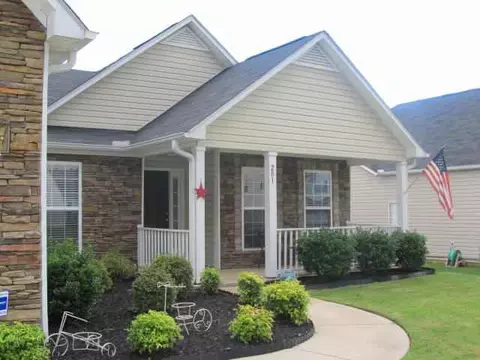 201 Worcester Ln, Easley, SC 29642 photo 2