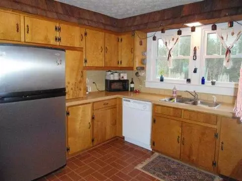 142 Doolittle, Liberty, SC 29657 photo 7