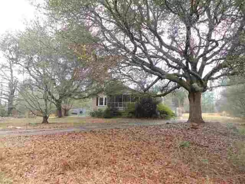 142 Doolittle, Liberty, SC 29657 photo 2