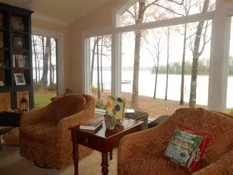 10075 Maughan Trl, Seneca, SC 29672 photo 16
