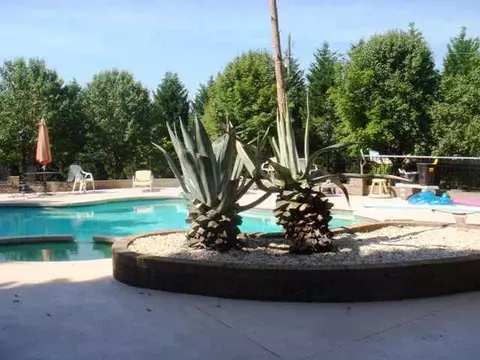 1230 Cherokee Rd, Pelzer, SC 29669 photo 4