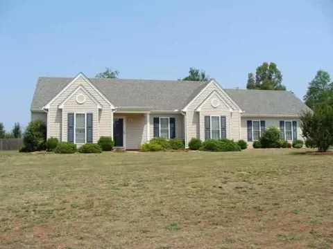 110 Carrie Leigh Ln, Pendleton, SC 29670 photo 1