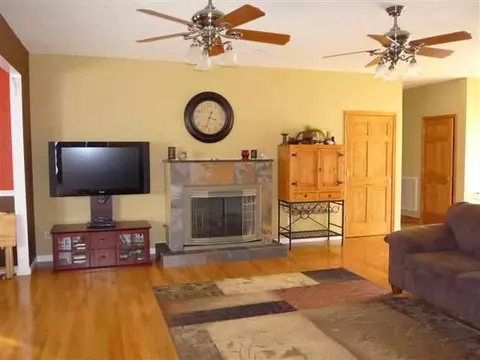 233 Castlebrook Dr, Walhalla, SC 29691 photo 6