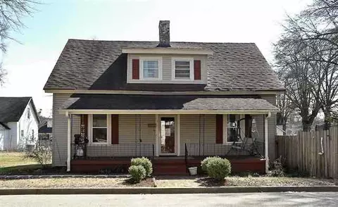 3 13th St, Greer, SC 29651 photo 1
