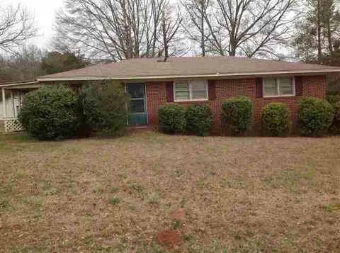 419 E Broad St, Iva, SC 29655 photo 1