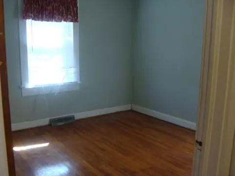 307 S Pine St, Walhalla, SC 29691 photo 8