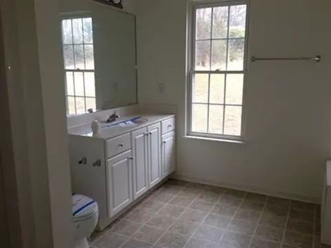 94 E Walnut St, Walhalla, SC 29691 photo 11