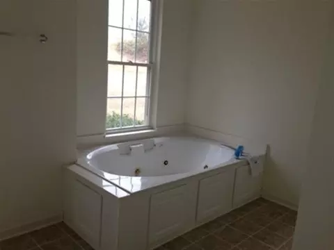 94 E Walnut St, Walhalla, SC 29691 photo 10
