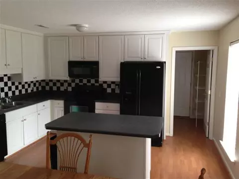 301 Westminster Dr, Pendleton, SC 29670 photo 4