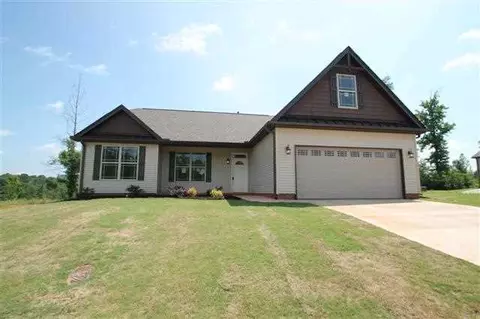 143 Stonegate Dr, Seneca, SC 29678 photo 1