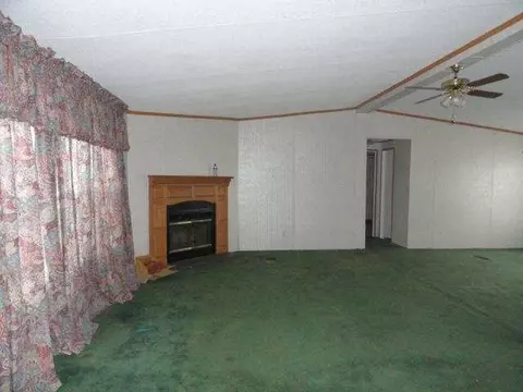 1396 First Ave, Starr, SC 29684 photo 2