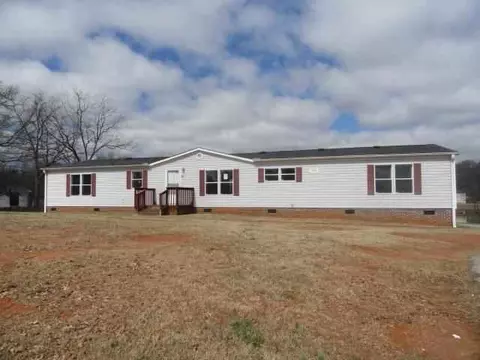 110 Harper St, Williamston, SC 29697 photo 1