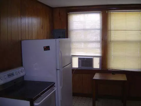 2507 E Brown, Seneca, SC 29678 photo 4