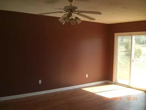 107 Periwinkle Ct, Pendleton, SC 29670 photo 2