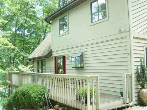 206 Point Rd, Seneca, SC 29672 photo 2