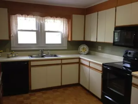 340 W Blue Ridge St, Pendleton, SC 29670 photo 12