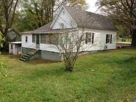 340 W Blue Ridge St, Pendleton, SC 29670 photo 3
