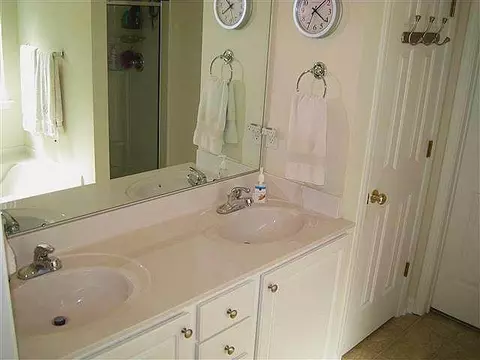 131 Pin Oak Ct, Easley, SC 29642 photo 9