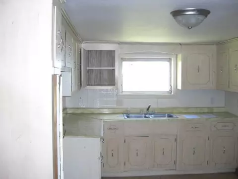 105 Old Pond St, Easley, SC 29640 photo 3