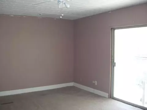 105 Old Pond St, Easley, SC 29640 photo 4