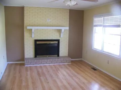 222 Clarke Stream Dr, Anderson, SC 29621 photo 3