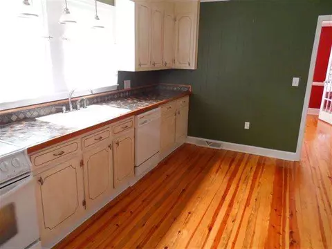 306 Glazner St, Easley, SC 29640 photo 8