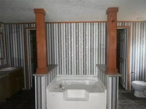 449 Generostee Church Rd, Starr, SC 29684 photo 6