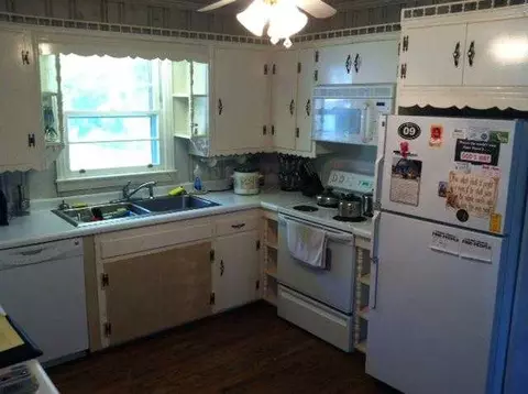 236 Gray Dr, Williamston, SC 29697 photo 5