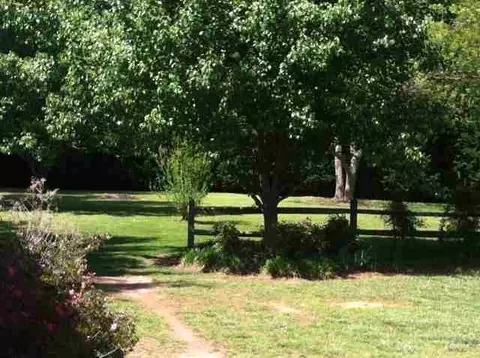 236 Gray Dr, Williamston, SC 29697 photo 4