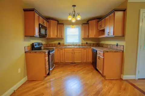 203 Rampey St, Easley, SC 29640 photo 10