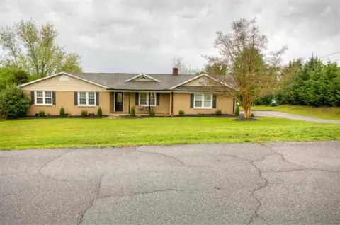 203 Rampey St, Easley, SC 29640 photo 1