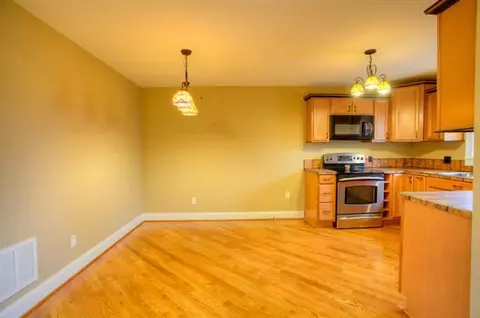 203 Rampey St, Easley, SC 29640 photo 9