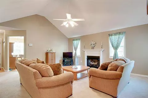 109 Sheffield Rd, Easley, SC 29642 photo 4