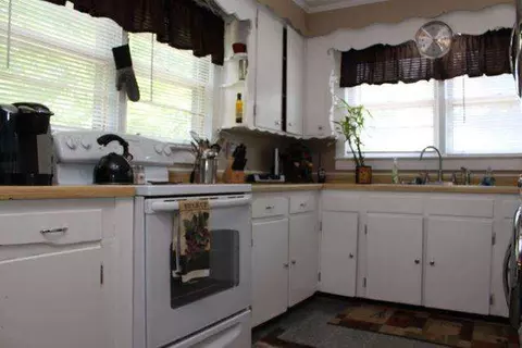 100 Carolina Ave, Honea Path, SC 29654 photo 16