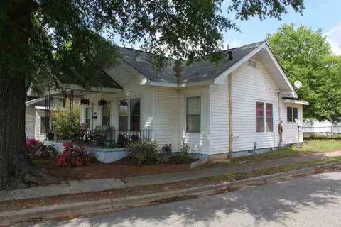 100 Carolina Ave, Honea Path, SC 29654 photo 2
