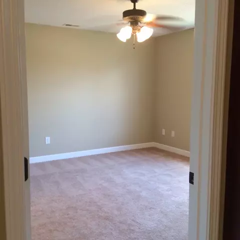 29 Saluda St, Honea Path, SC 29654 photo 5