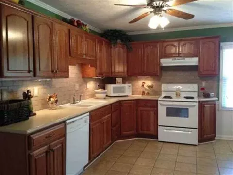 102 Stonehaven Ln, Easley, SC 29642 photo 8