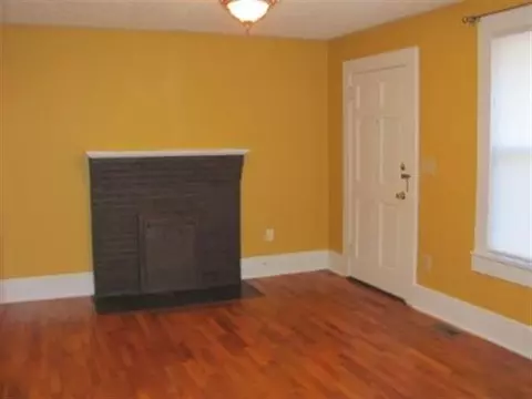 27 Spring St, Pelzer, SC 29669 photo 2
