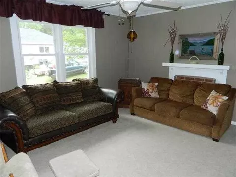 124 Ryan St, Easley, SC 29640 photo 3